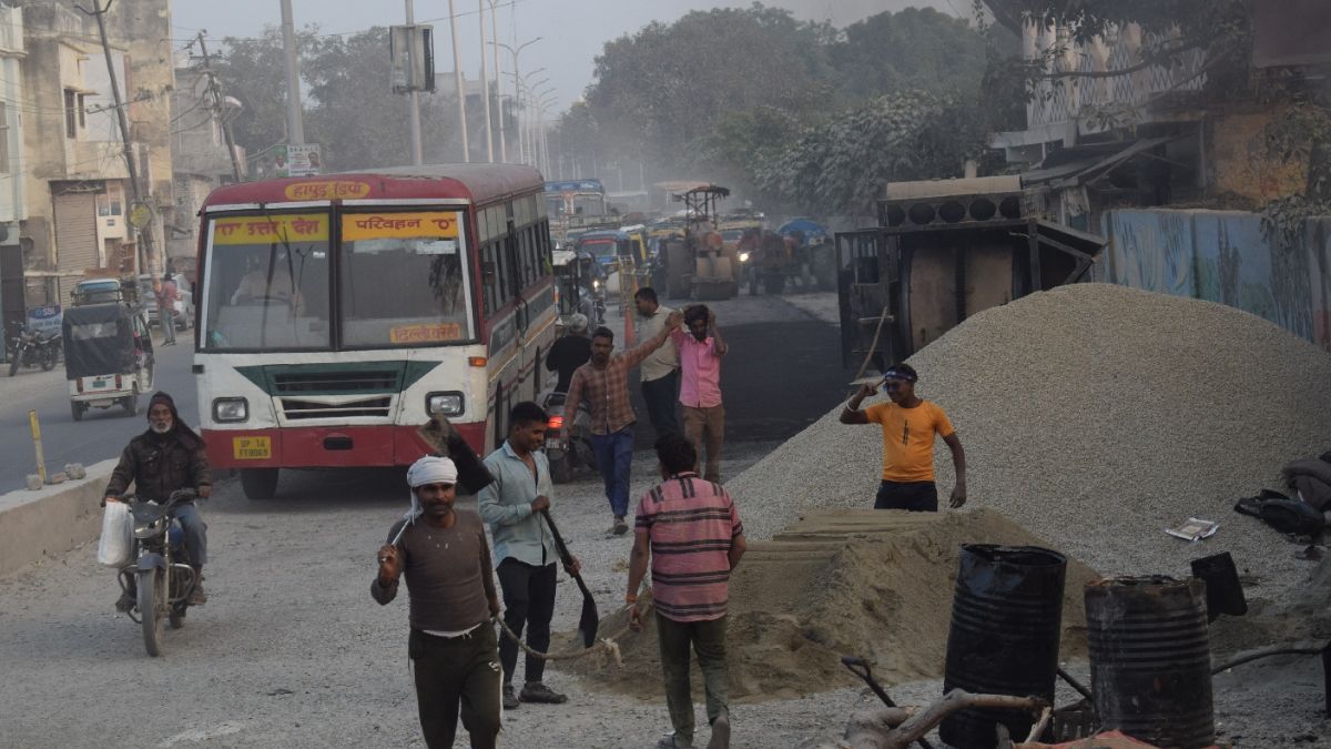 bareillycitystationroadrepairstartsafterncapsccroadtendercancelled