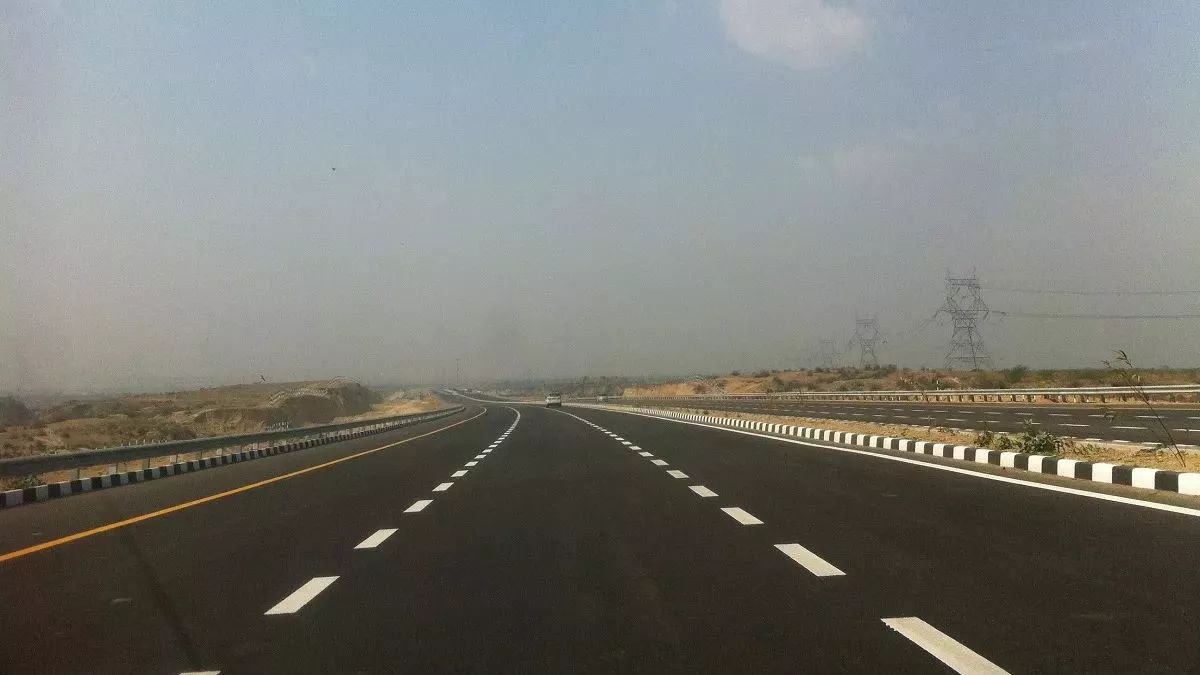 agralucknow expressway land acquisition scam uninvestigated extra payment