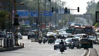 दिल्ली की कई सड़कों पर जाम लग सकता है। फाइल फोटो