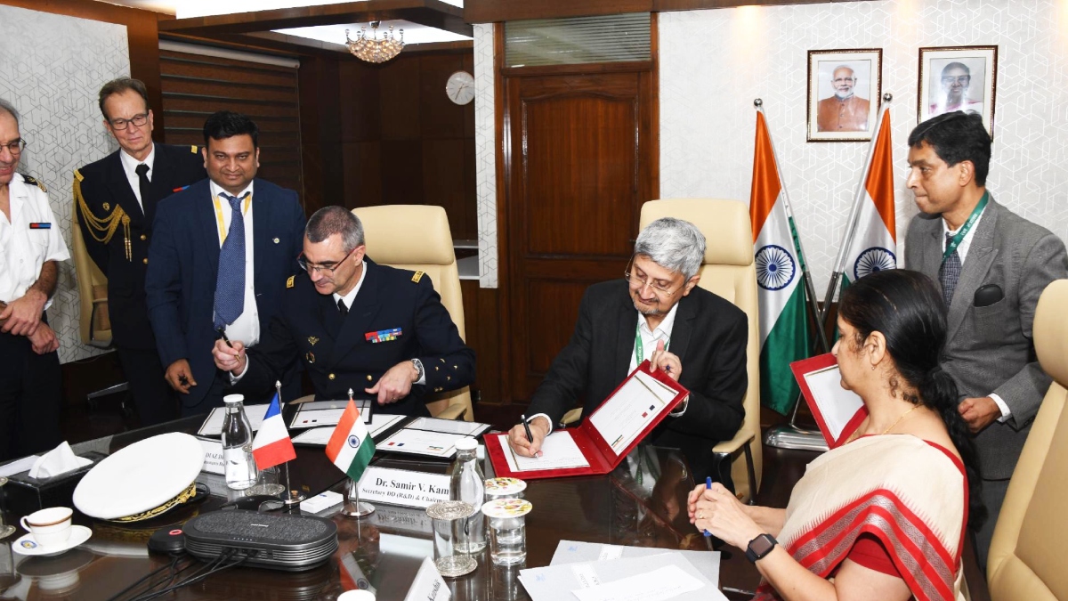 india and france sign defense research agreement