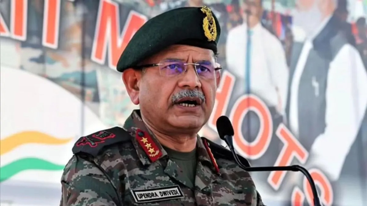 chief of army staff visits china border areas