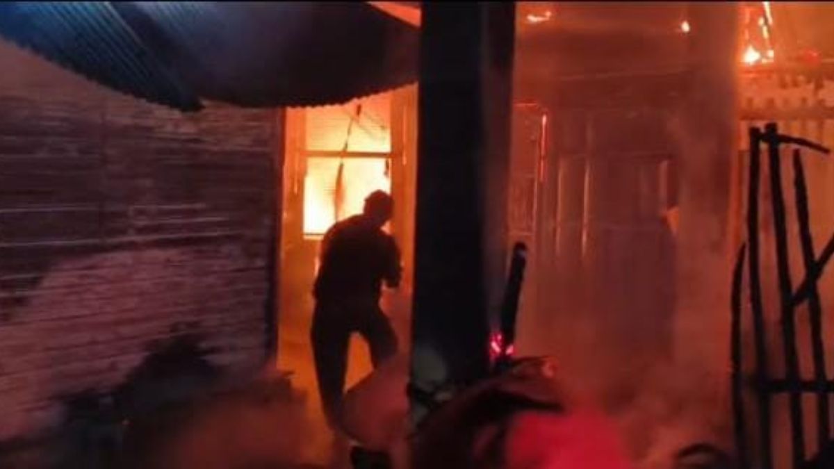 jamshedpur fire sidhgora market blaze damages shops