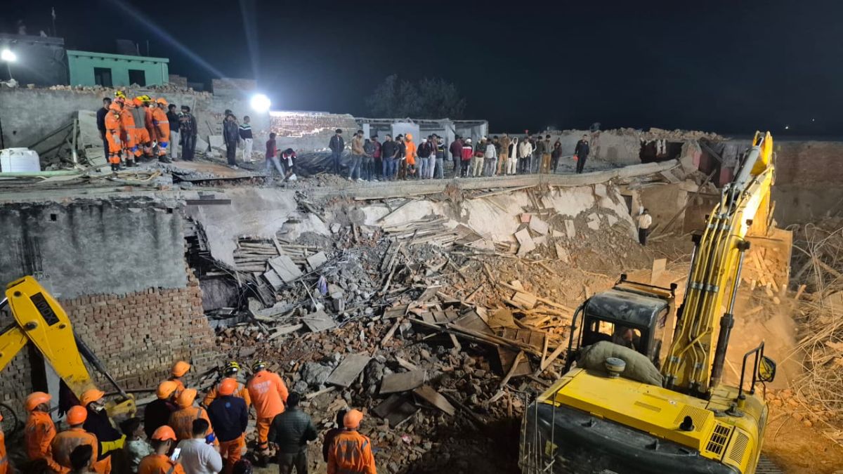 building collapse in jewar three dead one missing