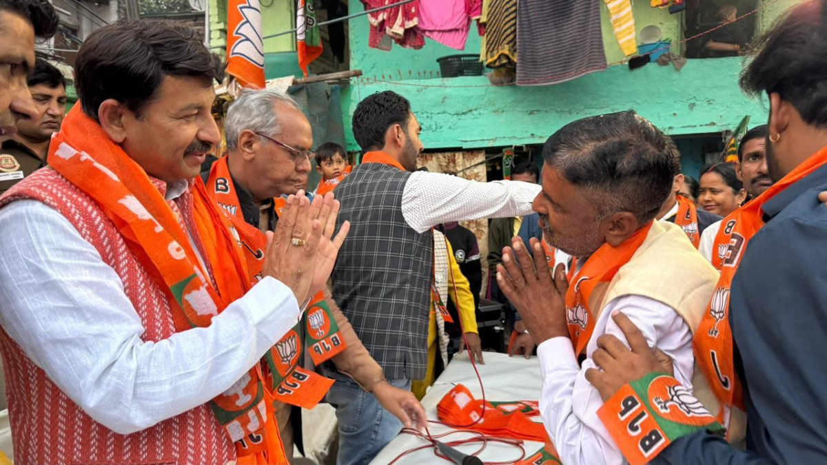 manoj tiwari attacks aap we work they lie