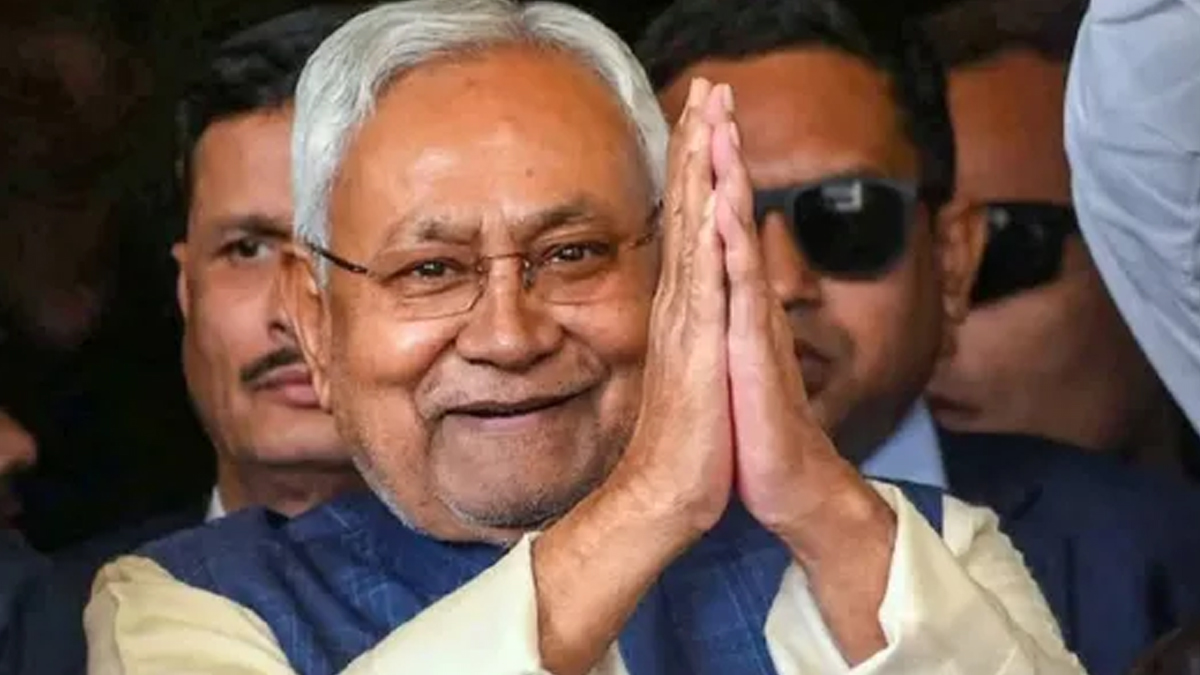 gandhi maidan event nitish kumar arrives pm modi en route
