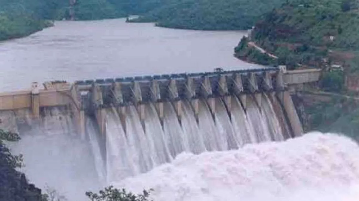 bhakhra dam tilts water level reduction and power house closure