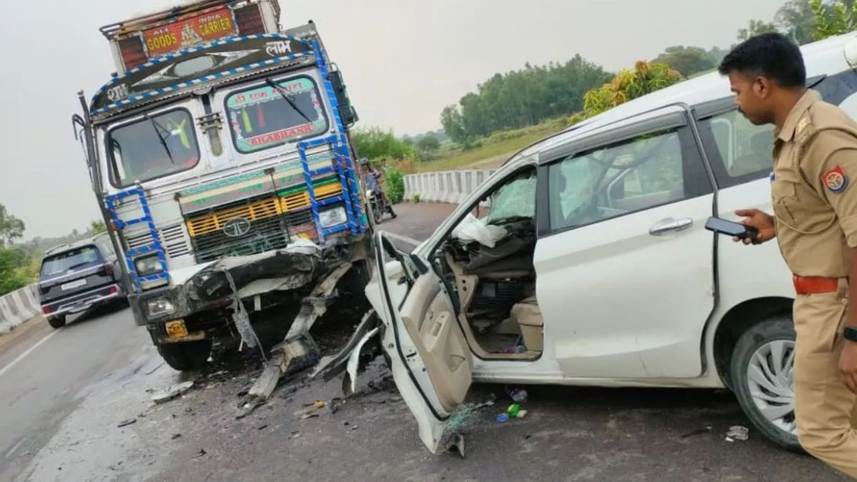 car collides with truck on gunaaron road 3 killed 4 injured