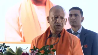 लखनऊ में फिक्की फ्लो के राष्ट्रीय अधिवेशन में मुख्यमंत्री योगी आदित्यनाथ