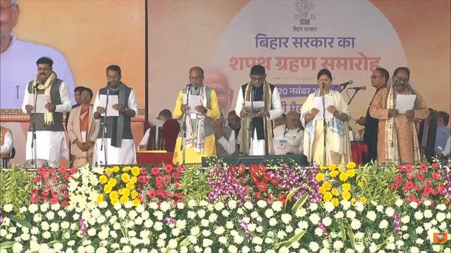 MLA अरुण शंकर के मंत्री पद की शपथ लेने पर खजौली में हर्ष का माहौल, लगातार दूसरी बार दर्ज की जीत
