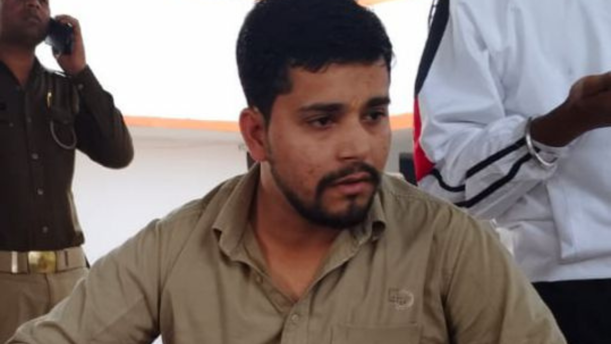 rss leader assaulted in bihar college video surfaces