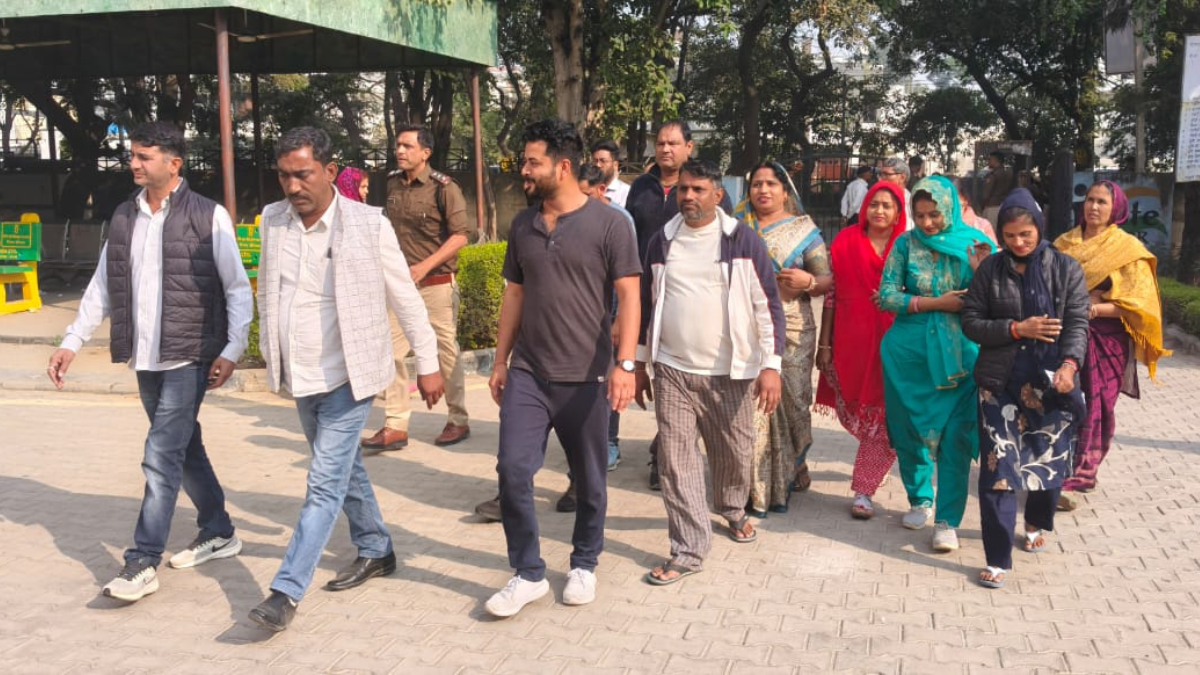 rewari panchayat samiti chairman survives noconfidence vote