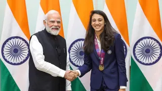 पीएम मोदी ने दी स्मृति मंधाना को बधाई
