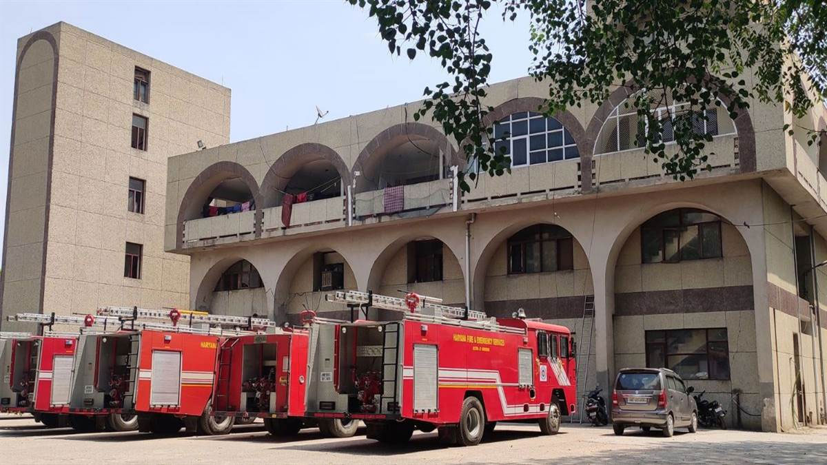 gorakhpur factory fire from the control room to tank cooling action continued minute by minute