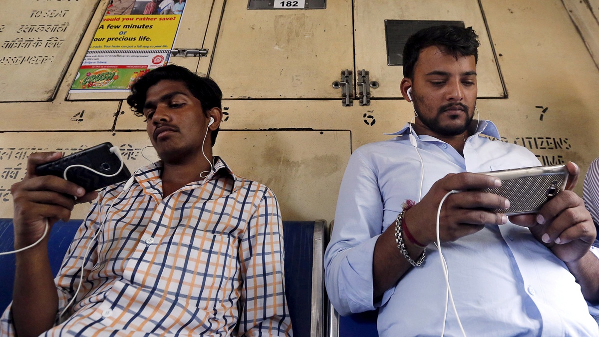 73 per cent of people are under the digital grip of mobile phones