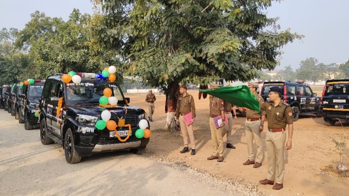 sonbhadra police upgrades 16 new scorpio cars join dial 112