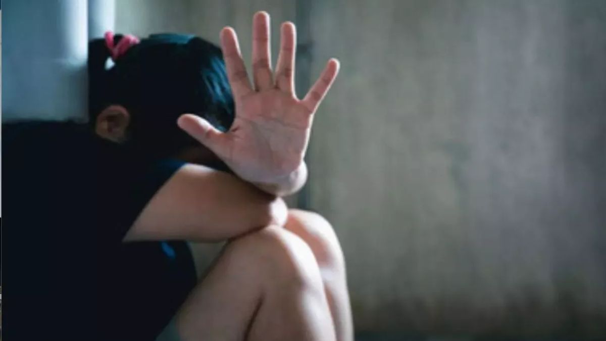 father arrested for raping 13 year old daughter become pregnant