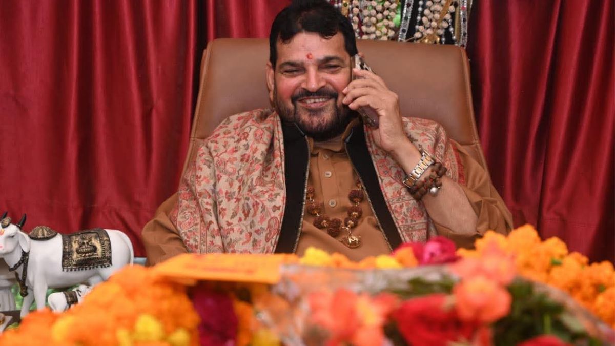 up news ex mp from bjp brij bhushan sharan singh declared that he will contest lok sabha election in 2029