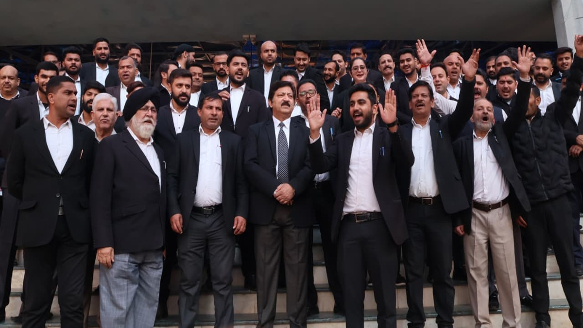 jammu kashmir tenancy law 2025 lawyers protest ultimatum to government