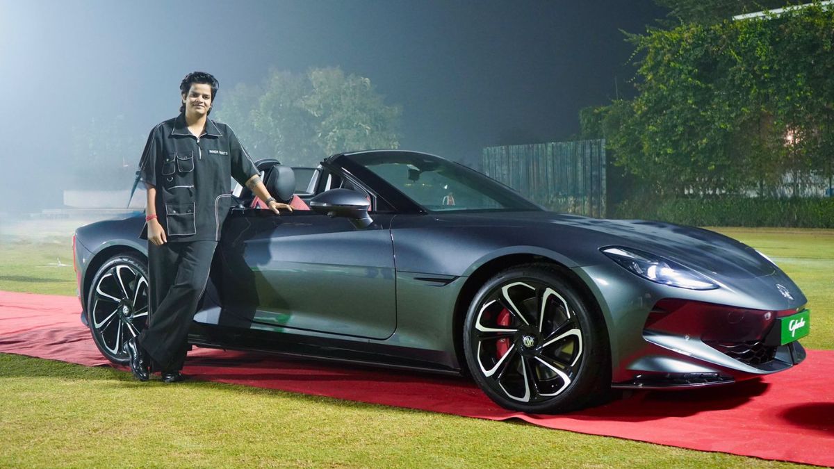 indian cricketer shafali verma buys mg cyberster electric sports car