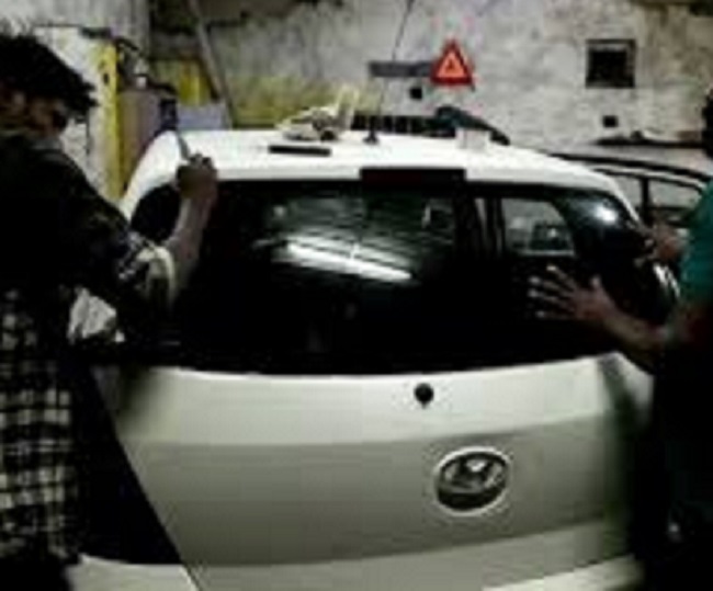 chandigarh car tire blast leads to theft of 85000