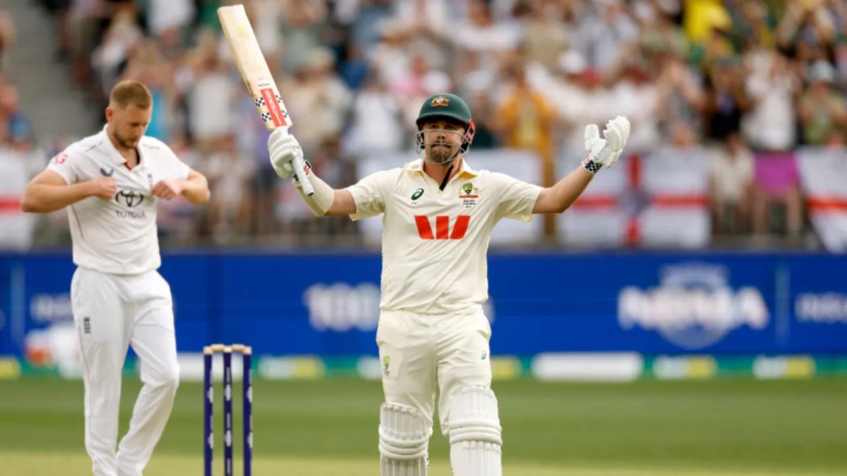 ashes series travis head stunning century gives australia 1 0 lead beat england day 2