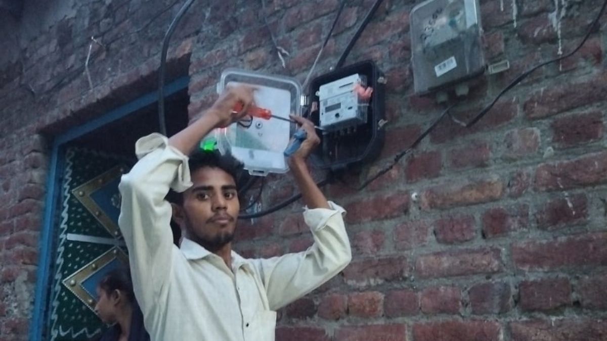 chandausisambhal30000smartmetersprepaidindustrialunitsgetsmartmeterinstallationupdate