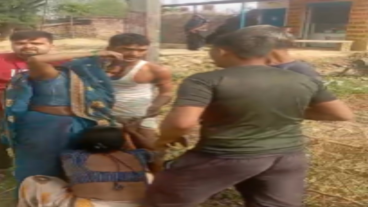 sonbhadra csc operator assaults woman husband video viral