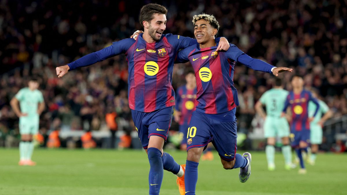 barcelona celebrate their return to camp nou with a big win