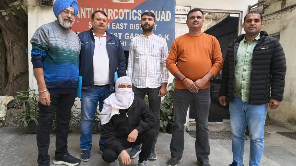 afghan drug trafficker arrested in delhi with charas