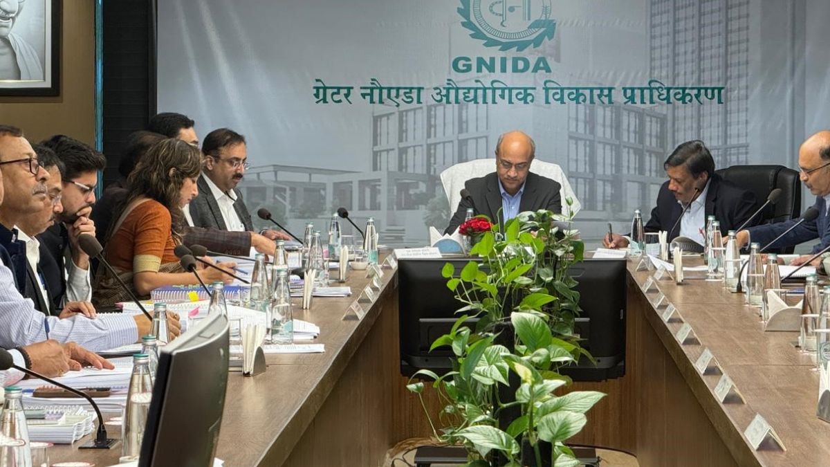 noida logistics hub railway connectivity approved for 3km line