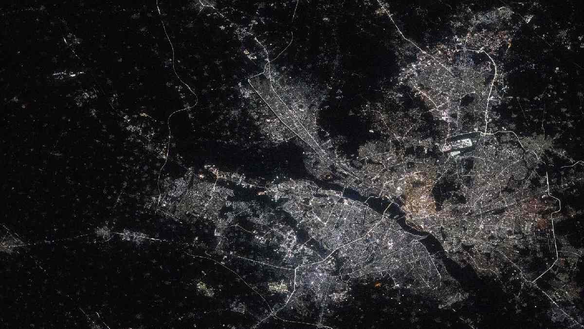 international space station shared delhi singapore tokyo sau paul night view viral pics