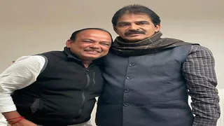 कांग्रेस के महासचिव केसी वेणुगोपाल के साथ झारखंड के मंत्री इरफान अंसारी।