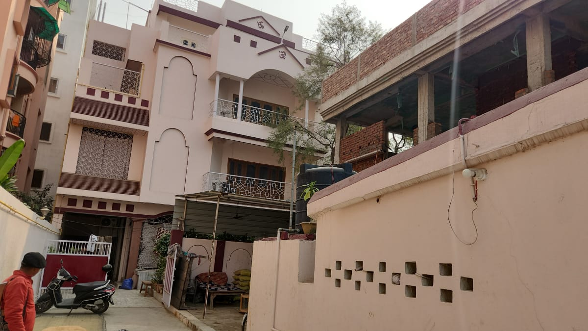 svu raid excise superintendent invested illgotten gains in wifes name