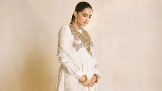 सोनम कपूर ने फ्लॉन्ट किया बेबी बंप। फोटो क्रेडिट- इंस्टाग्राम