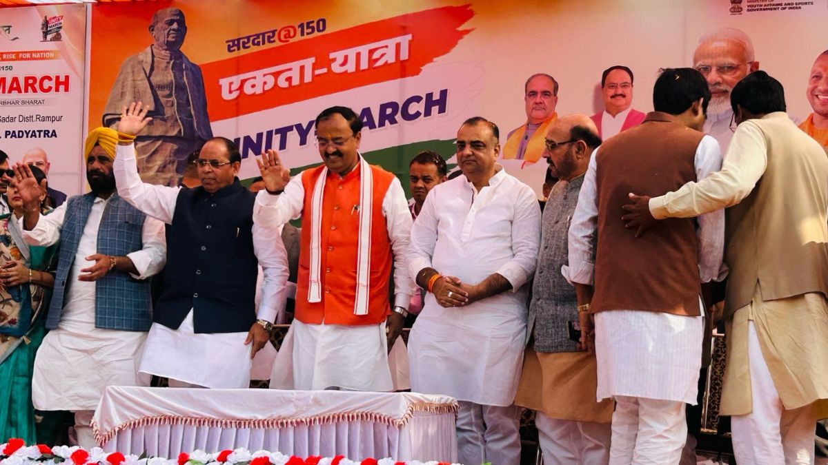 up deputy cm keshav prasad slams on akhilesh yadav and rahul gandhi react on azam khan jail