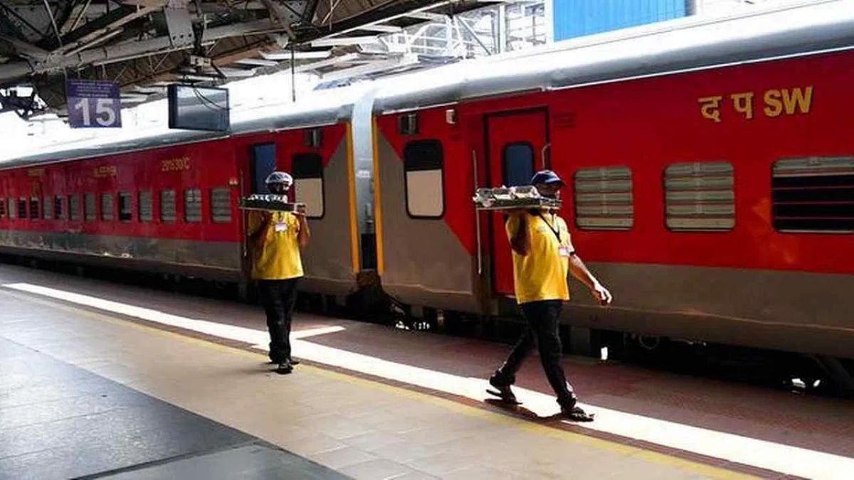 indian railways to offer mcdonalds kfc at stations