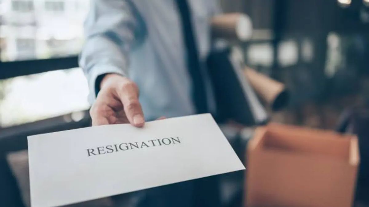 teacher resigns due to blo duty stress details inside