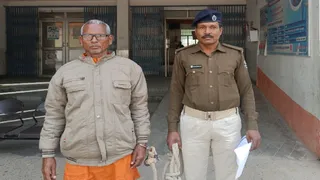 योगापट्टी थाना की पुलिस ने वारंटी दस्यु सरगना बिरझन यादव को किया गिरफतार