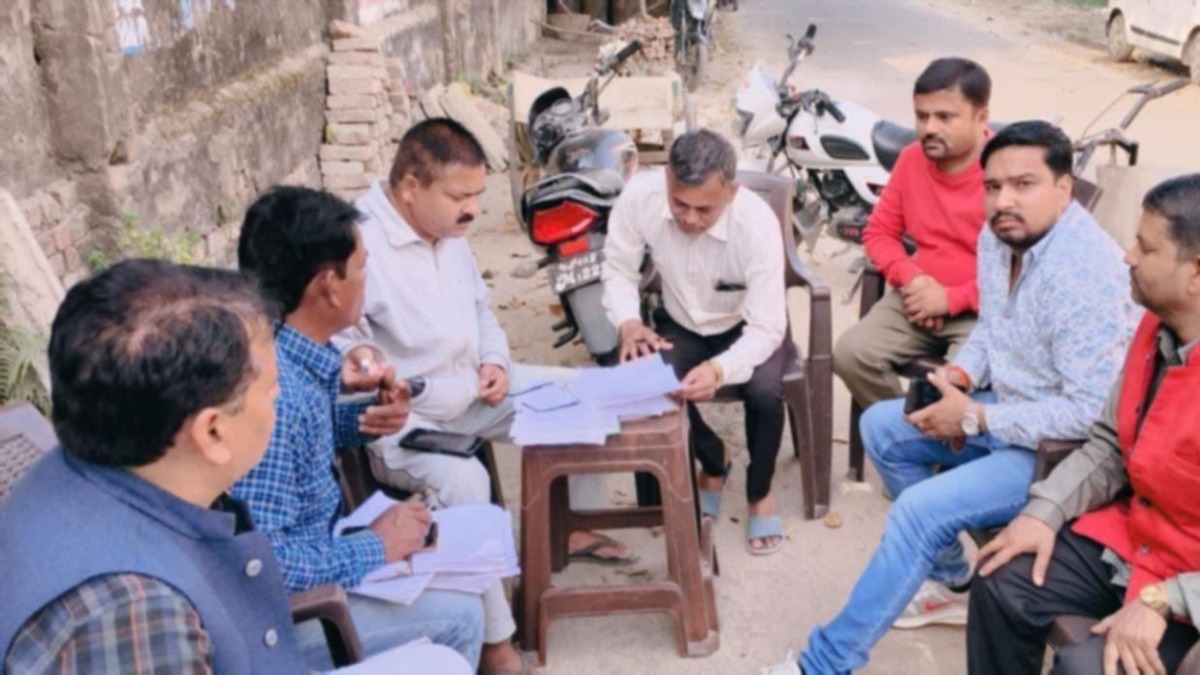 balrampur sir campaign intensifies blos reach voters homes