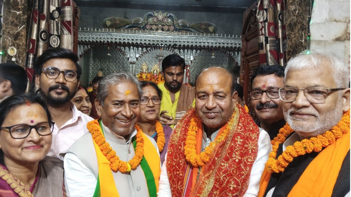 tourism minister has given deadline for completion of maa janaki temple before vivah panchami 2025