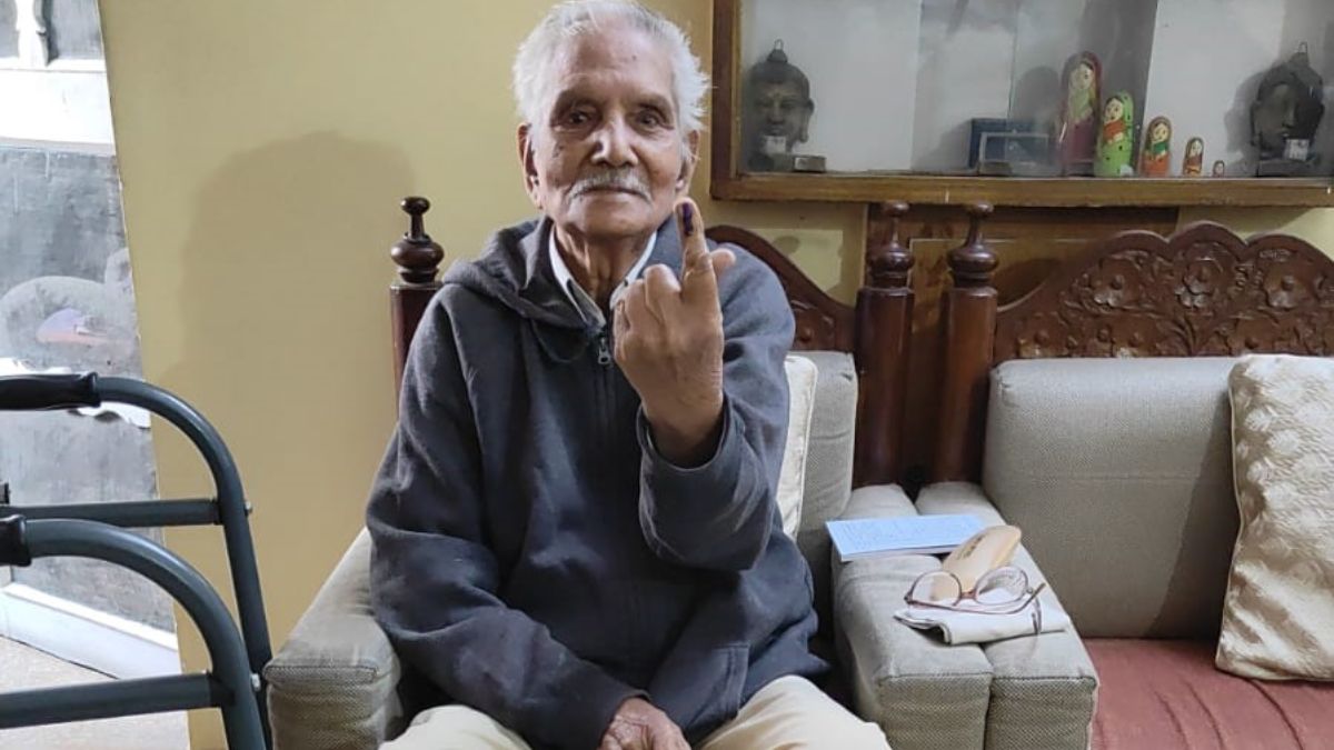 delhi mcd bypolls senior citizens home voting begins