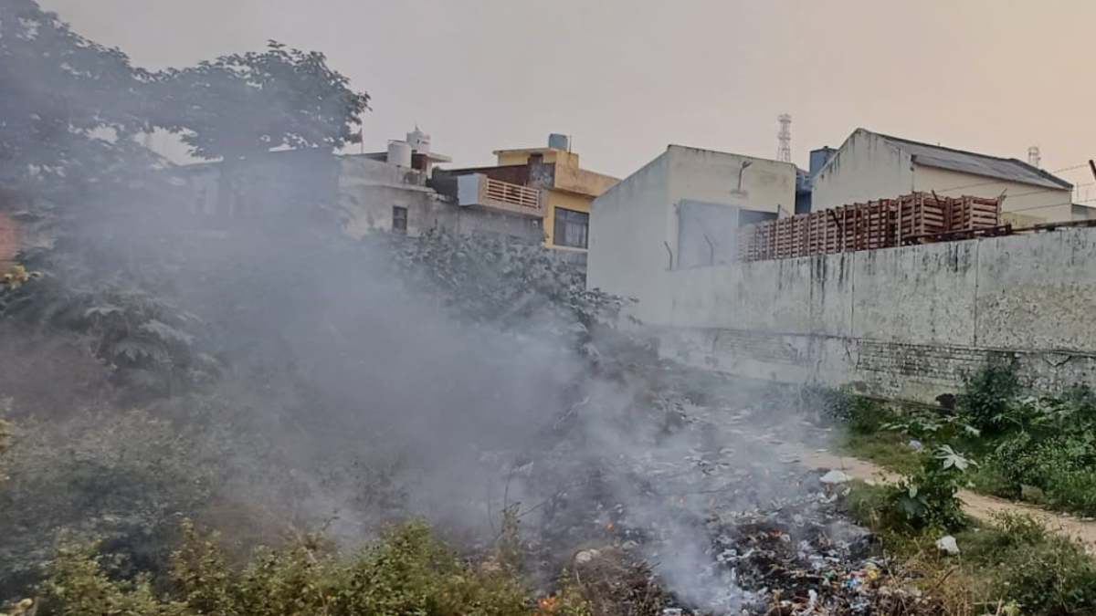 hapur pollution aqi exceeds 500 health alert issued