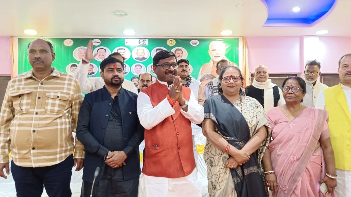 khagaria mla opposes fake fertilizer and seed business