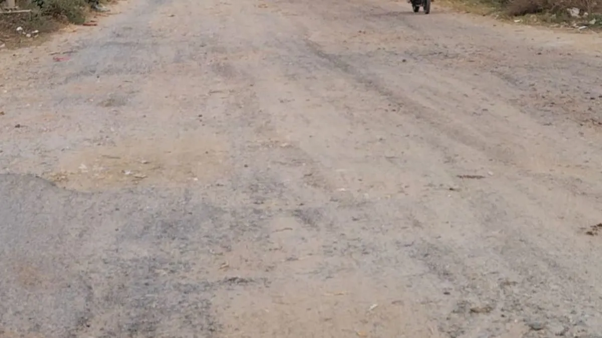 रेवाड़ी में सड़क की मरम्मत के लिए 80 लाख रुपये मंजूर, कई गांवों के लोगों को मिलेगी राहत
