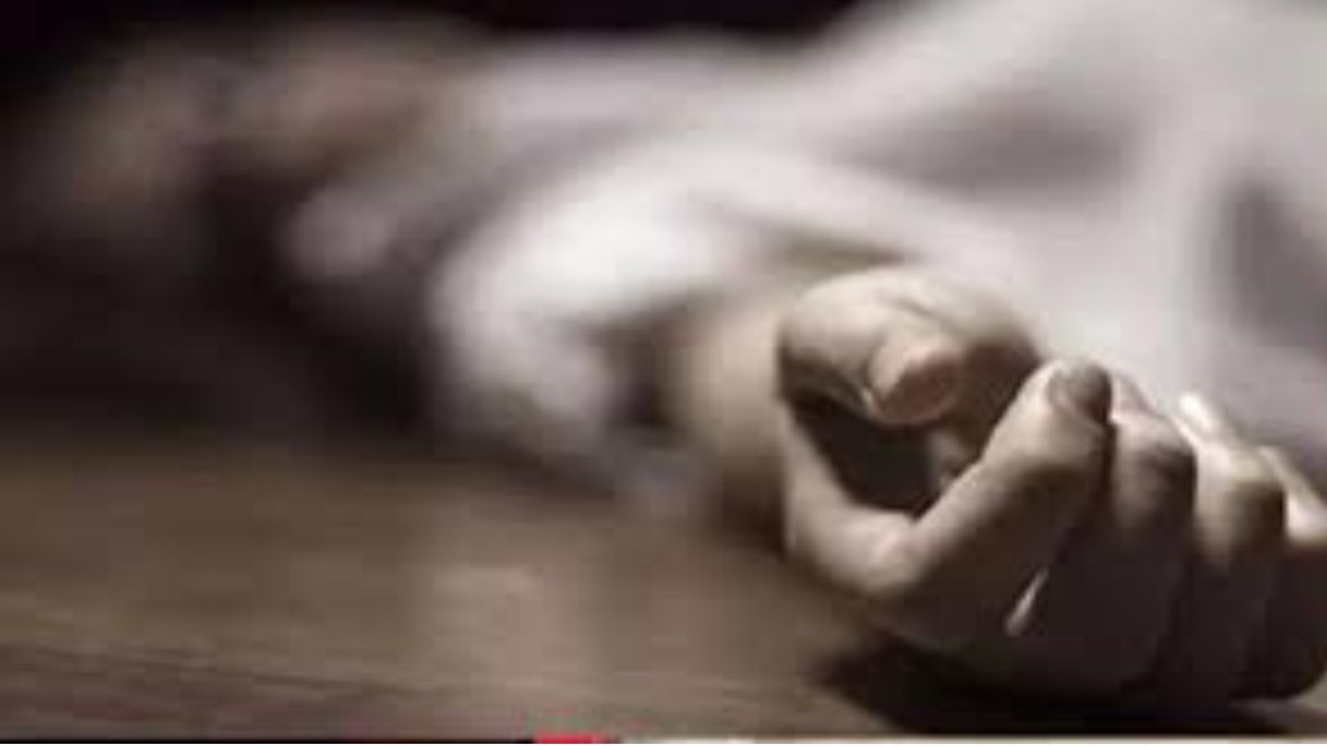 jaunpur news man commits suicide by consuming pesticide