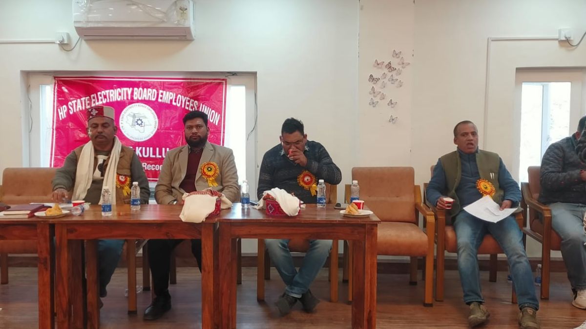 implement old pension scheme electricity board soon nitish bhardwaj said 9500 posts are lying vacant