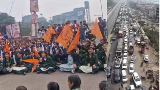 मासूम से दुष्कर्म के विरोध में मंडीदीप में प्रदर्शन, हाइवे पर लगा जाम।