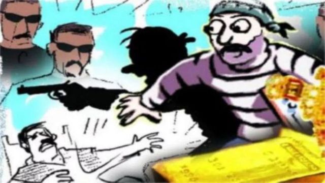 सौम्या ट्रेडर्स में डकैती की कोशिश नाकाम, एक डकैत ग्रामीणों के हत्थे चढ़ा