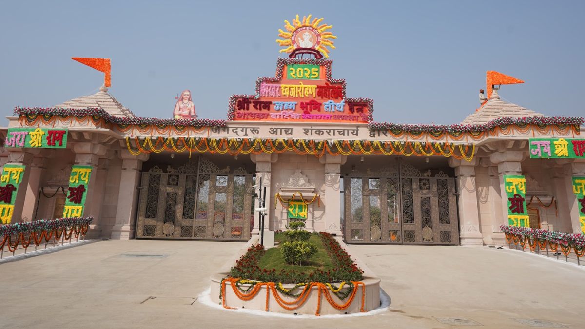 ram mandir flag hoisting on 26 november by pm modi ayodhyas journey from destruction to golden era know here