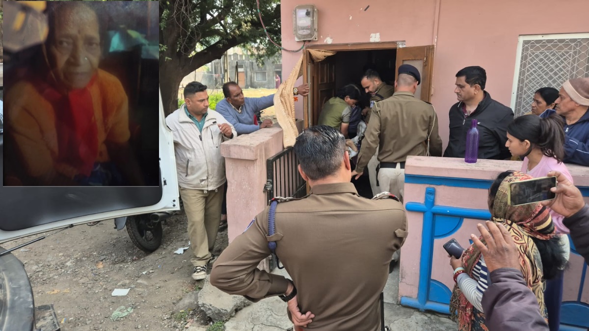 ratlam retired teacher murdered body found in bathroom